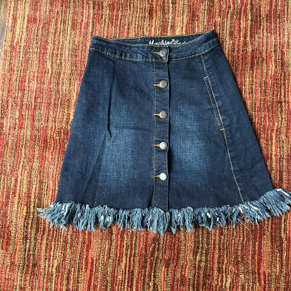 Cute NWT Fringed Denim Skirt